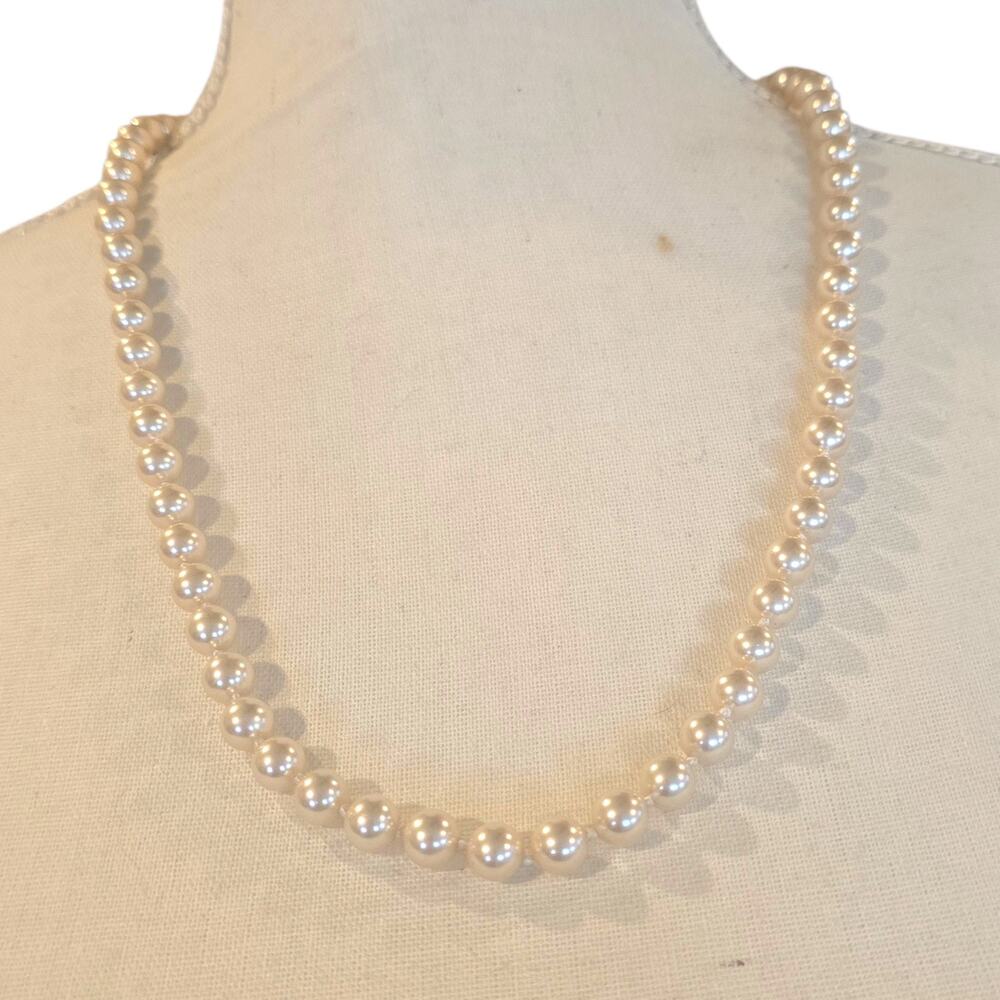 Necklace Imitation Pearl Beaded White Single Strand Box Clasp Japan 24" SKU2981